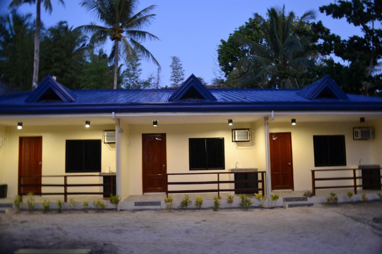 Janna'S Place Hotel General Luna  Exterior photo