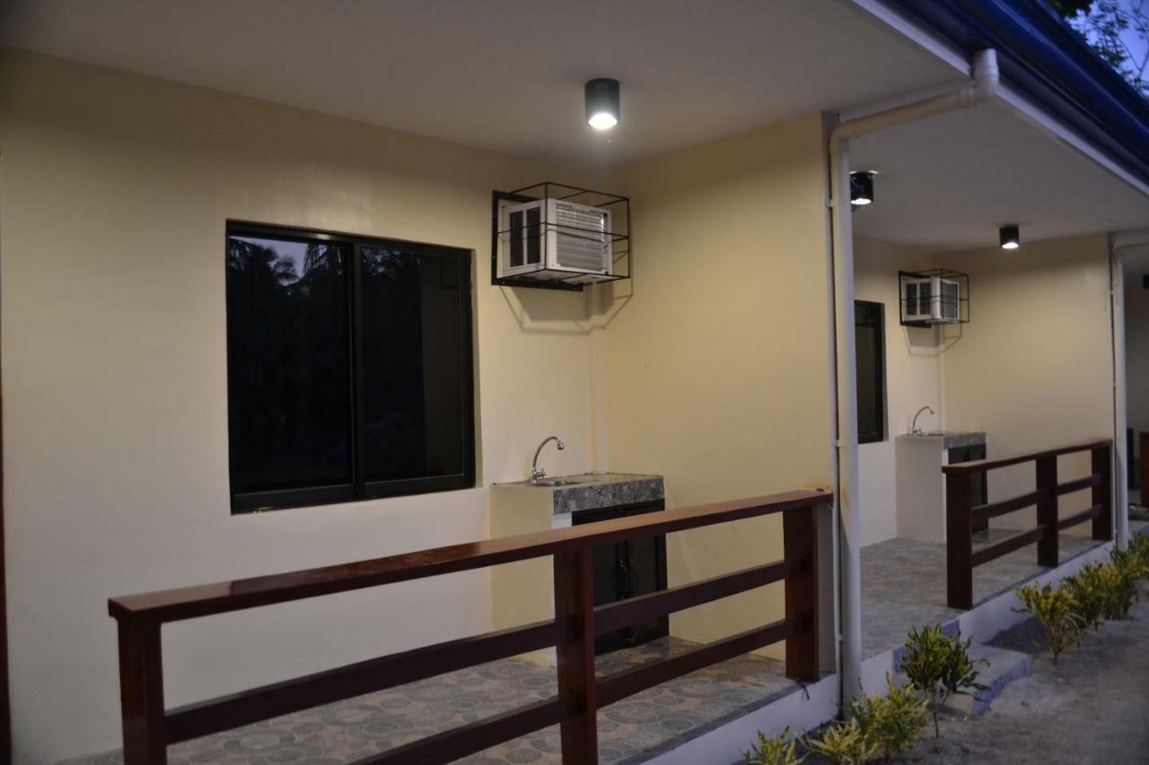 Janna'S Place Hotel General Luna  Exterior photo